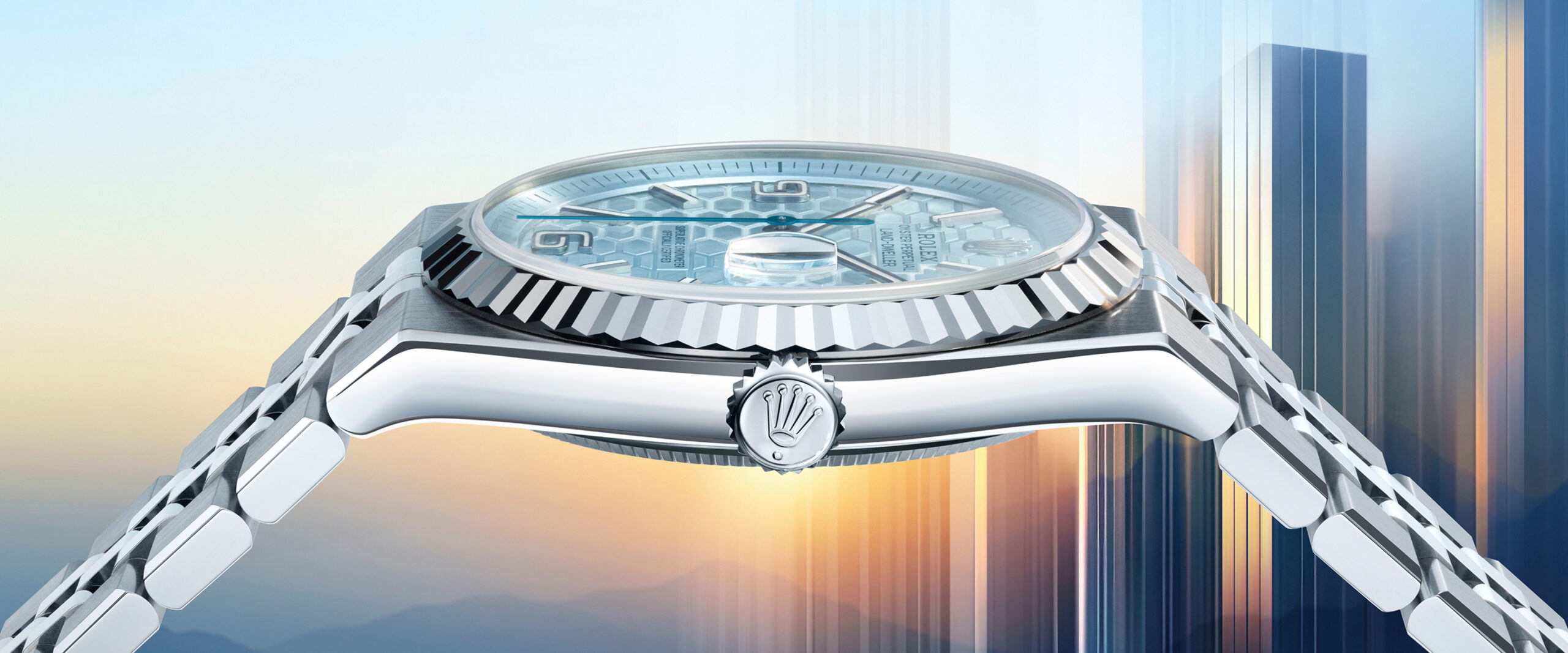 rolex-new-watches-2025-land-dweller-ambiance_m127336-0001_2501fj_002-landscape