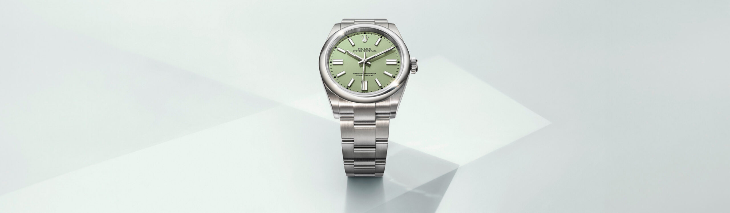 rolex-oyster-perpetual-cover-m134300-0006_2503stojan_001-landscape